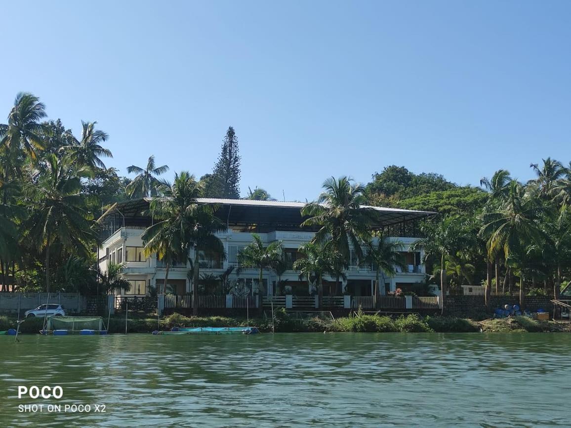 Blue Waters Hotell Kundapur Eksteriør bilde