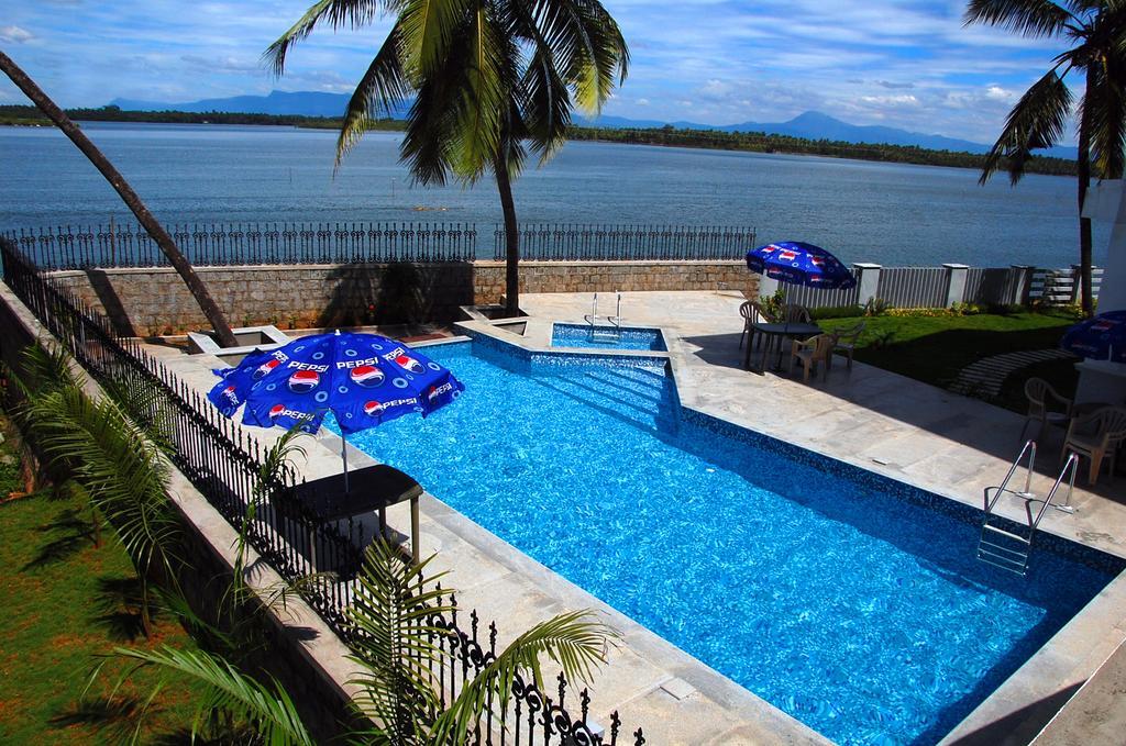Blue Waters Hotell Kundapur Eksteriør bilde